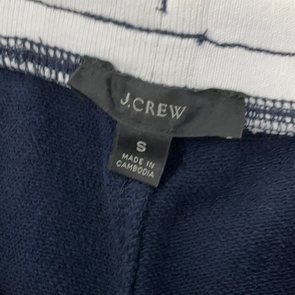 J Crew women’s elastic waist shorts, blue/white, size S - Picture 4 of 5